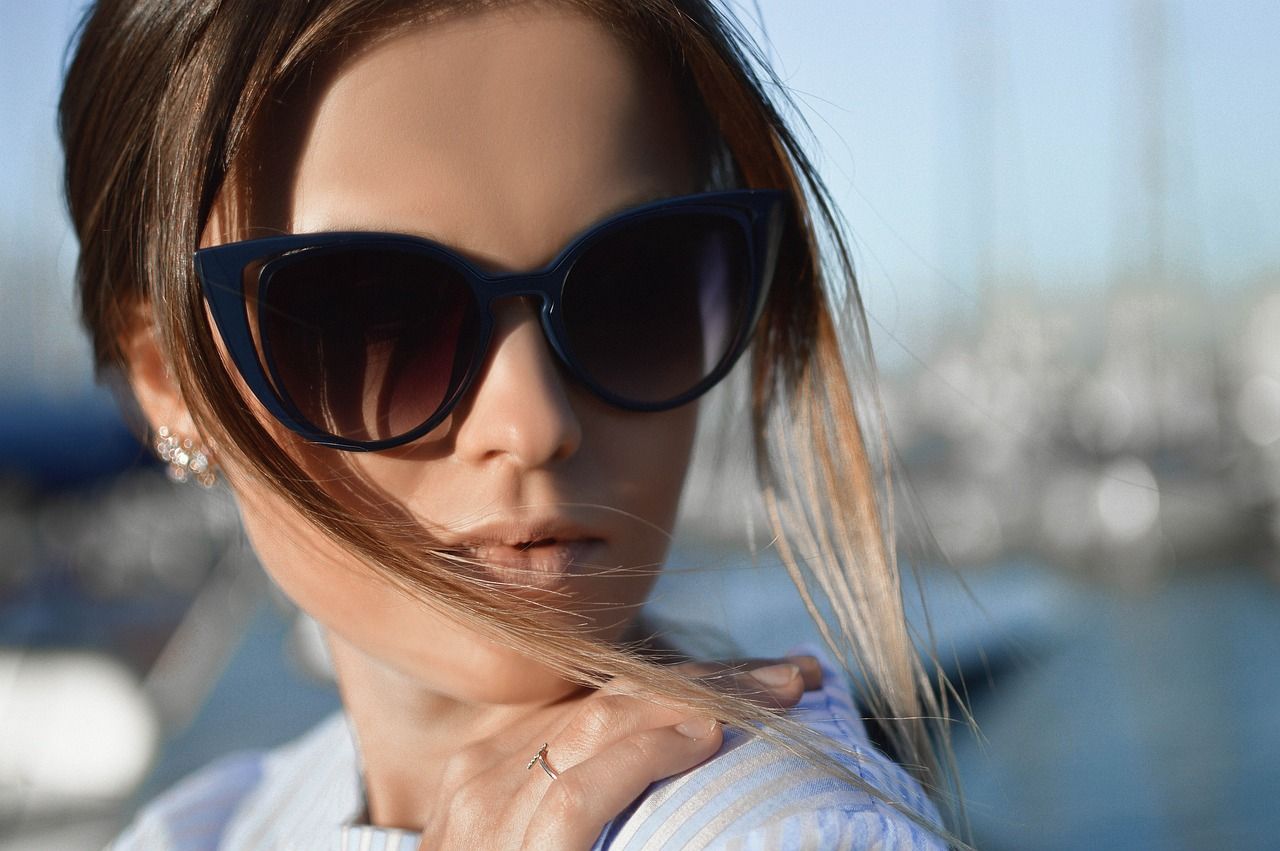 Okiem stylistki: najmodniejsze okulary przeciwsłoneczne dla kobiet
